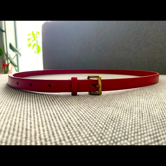 Classic thin leather belt - Picture 2 of 2
